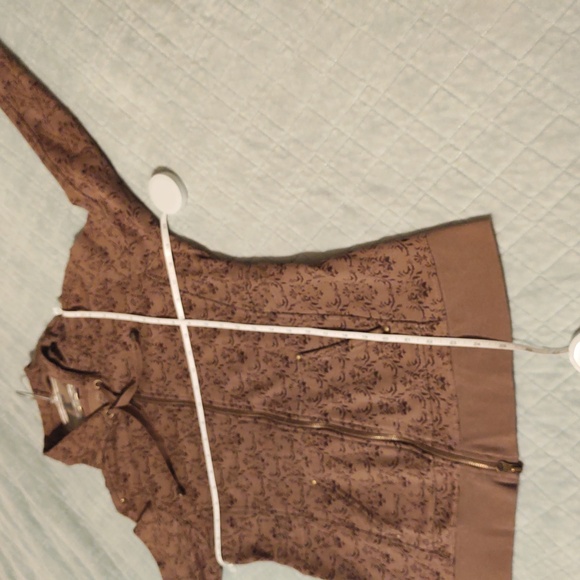 2-Way Zipper Hoodie/ Sweatshirt with Tie-back, Brown Scroll Pattern - Picture 10 of 12